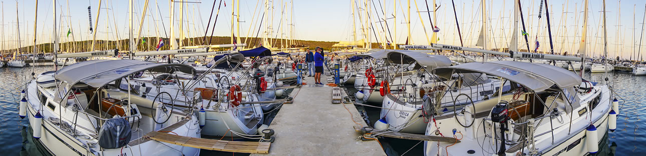 Charterflotte in der Marina